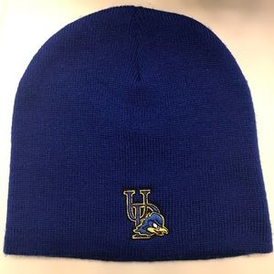 University Of Delaware winter hat. U.D. Blue Hens team colors.
